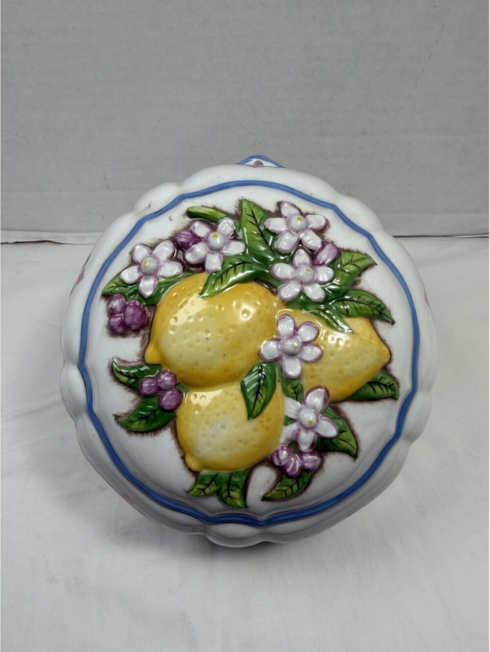 Vintage 1986 Franklin Mint Le Cordon Bleu Lemons Ceramic Jello Mold Wall Decor